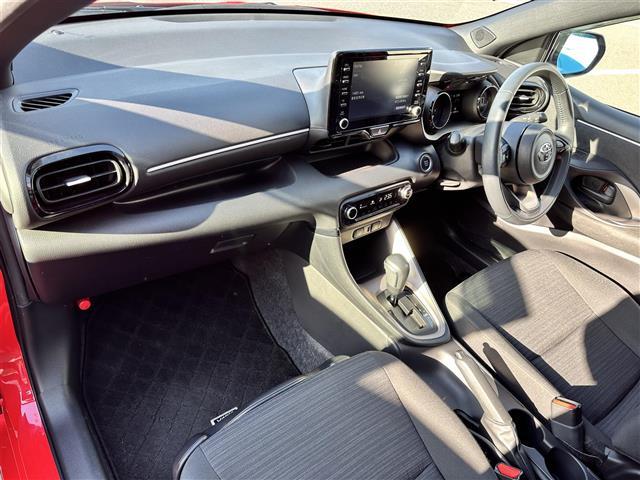 ヤリス Ｚ　ワンオーナー・純正ディスプレイオーディオ・フルモデリスタ・ＭＴモード付き・トヨタセーフティセンス・前席シートヒーター・スペアキー×１・バックカメラ・ＥＴＣ・ドライブレコーダー・純正ＡＷ・ＬＥＤライト（23枚目）