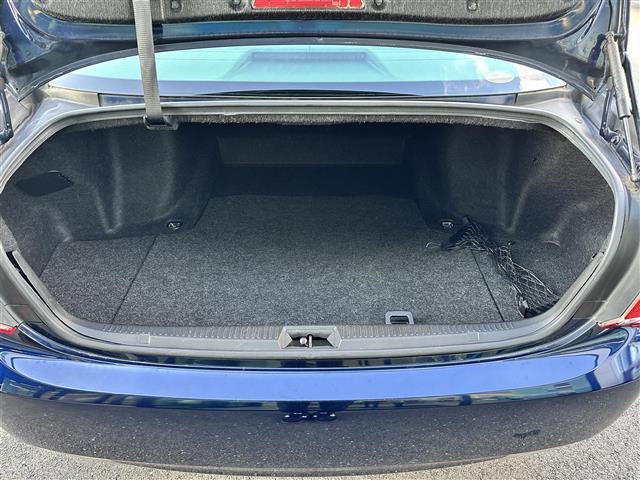 クラウン ロイヤルサルーン　純正ＨＤＤナビ・バックカメラ・プッシュスタート・ビルトインＥＴＣ・クルーズコントロール・前席パワーシート・純正１６インチＡＷ・ＨＩＤオートライト・スマートキー・純正フロアマット・禁煙車（26枚目）