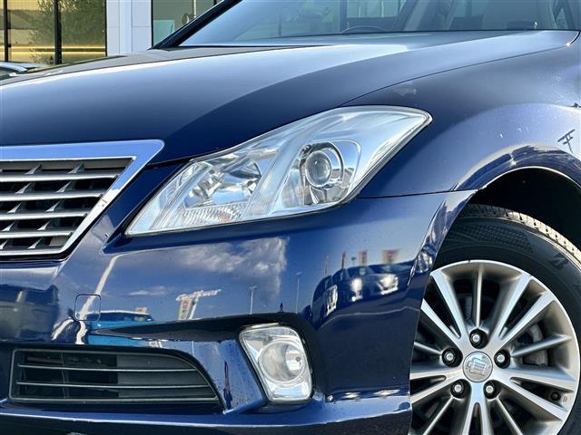 クラウン ロイヤルサルーン　純正ＨＤＤナビ・バックカメラ・プッシュスタート・ビルトインＥＴＣ・クルーズコントロール・前席パワーシート・純正１６インチＡＷ・ＨＩＤオートライト・スマートキー・純正フロアマット・禁煙車（31枚目）