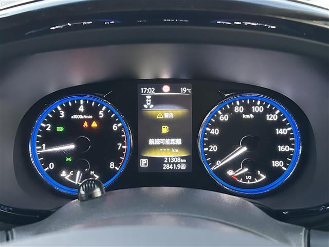 エルグランド ２５０ハイウェイスタープレミアムアーバンクロム　ワンオーナー・純正ナビ・フルセグＴＶ・純正ＡＷ・両側Ｐスラ・パワーバックドア・エマージェンシーブレーキ・ブラインドスポットモニター・純正フロントスポイラー・全方位カメラ・パワーシート・ＬＥＤライト（13枚目）