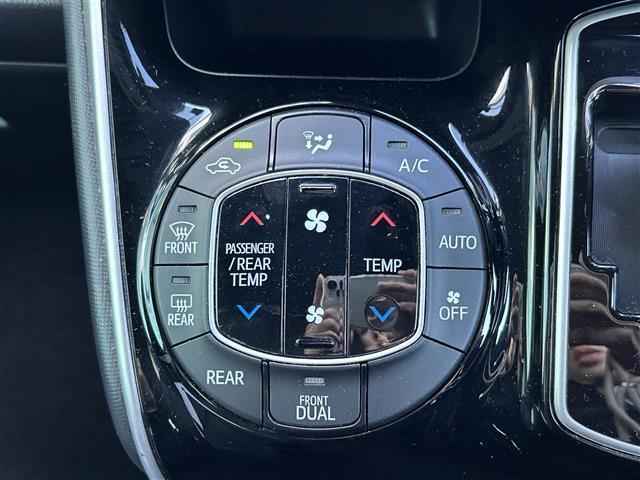 ヴォクシー ＺＳ　煌　純正ナビ・フルセグ・バックカメラ・両側パワスラ・ＥＴＣ２．０・ドラレコ・前方コーナーセンサー・ＬＥＤライト・オートライト・オートハイビーム・レーンキープ・衝突軽減ブレーキ・クルコン・スマートキー（5枚目）