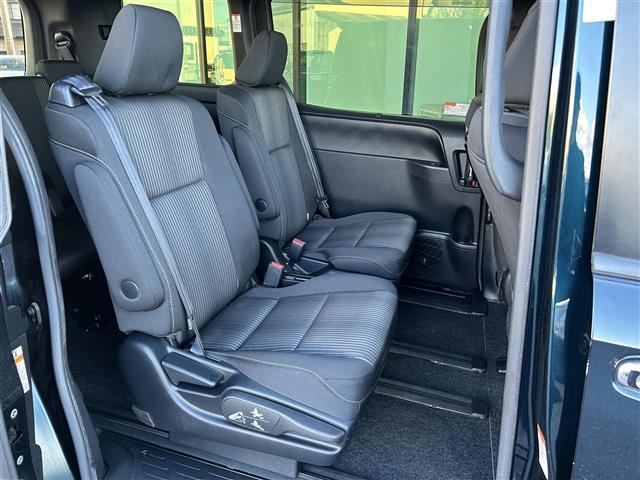 ヴォクシー ＺＳ　煌　純正ナビ・フルセグ・バックカメラ・両側パワスラ・ＥＴＣ２．０・ドラレコ・前方コーナーセンサー・ＬＥＤライト・オートライト・オートハイビーム・レーンキープ・衝突軽減ブレーキ・クルコン・スマートキー（21枚目）