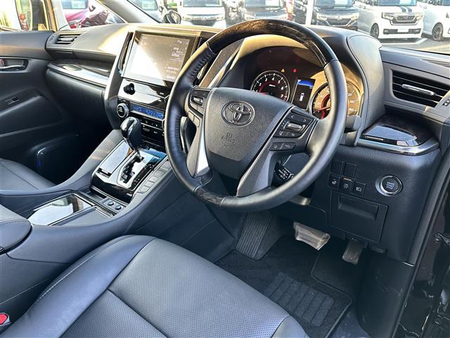 アルファード ２．５Ｓ　Ｃパッケージ　純Ｄオーディオ・サンルーフ・フルエアロ・後席モニター・三眼ライト・シーケンシャルウィンカー・両側Ｐスラ・Ｐバックドア・パワーシート・シートヒーター・エアーシート・ステアリングヒーター・バックカメラ（21枚目）