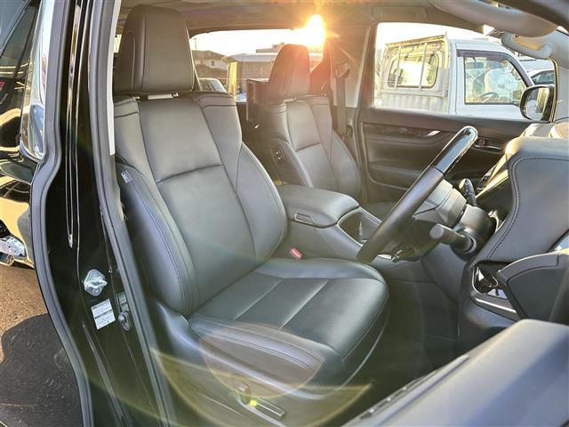 アルファード ２．５Ｓ　Ｃパッケージ　純Ｄオーディオ・サンルーフ・フルエアロ・後席モニター・三眼ライト・シーケンシャルウィンカー・両側Ｐスラ・Ｐバックドア・パワーシート・シートヒーター・エアーシート・ステアリングヒーター・バックカメラ（22枚目）