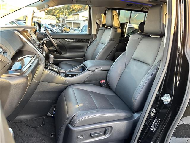 アルファード ２．５Ｓ　Ｃパッケージ　純Ｄオーディオ・サンルーフ・フルエアロ・後席モニター・三眼ライト・シーケンシャルウィンカー・両側Ｐスラ・Ｐバックドア・パワーシート・シートヒーター・エアーシート・ステアリングヒーター・バックカメラ（26枚目）