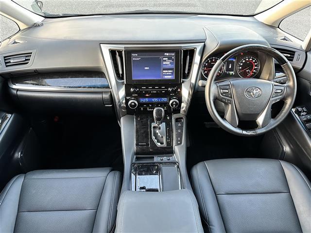 アルファード ２．５Ｓ　Ｃパッケージ　純Ｄオーディオ・サンルーフ・フルエアロ・後席モニター・三眼ライト・シーケンシャルウィンカー・両側Ｐスラ・Ｐバックドア・パワーシート・シートヒーター・エアーシート・ステアリングヒーター・バックカメラ（42枚目）