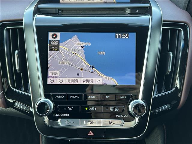 クラウンハイブリッド Ｓ　Ｃパッケージ　純正ＳＤナビ・フルセグテレビ・バックカメラ・プリクラッシュセーフティ・レーダークルーズ・レーンキープ・クリアランスソナー・ブラインドスポット・パーキングサポート・ヘッドアップディスプレイ・純正１８ＡＷ（3枚目）