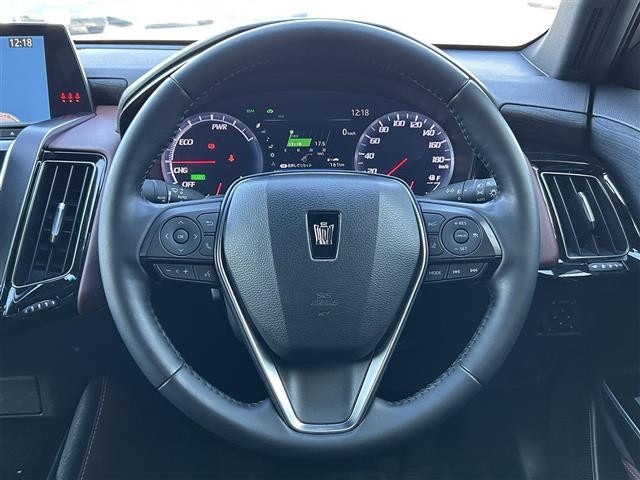 クラウンハイブリッド Ｓ　Ｃパッケージ　純正ＳＤナビ・フルセグテレビ・バックカメラ・プリクラッシュセーフティ・レーダークルーズ・レーンキープ・クリアランスソナー・ブラインドスポット・パーキングサポート・ヘッドアップディスプレイ・純正１８ＡＷ（27枚目）