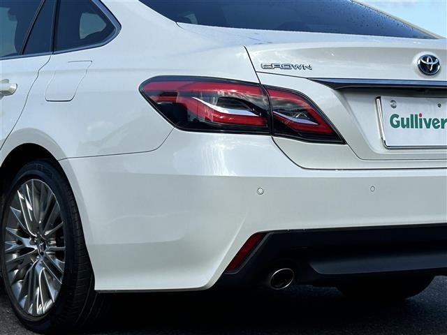 クラウンハイブリッド Ｓ　Ｃパッケージ　純正ＳＤナビ・フルセグテレビ・バックカメラ・プリクラッシュセーフティ・レーダークルーズ・レーンキープ・クリアランスソナー・ブラインドスポット・パーキングサポート・ヘッドアップディスプレイ・純正１８ＡＷ（32枚目）