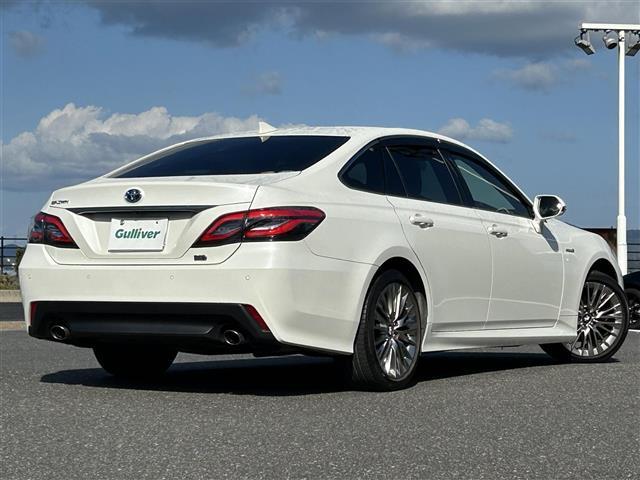 クラウンハイブリッド Ｓ　Ｃパッケージ　純正ＳＤナビ・フルセグテレビ・バックカメラ・プリクラッシュセーフティ・レーダークルーズ・レーンキープ・クリアランスソナー・ブラインドスポット・パーキングサポート・ヘッドアップディスプレイ・純正１８ＡＷ（35枚目）