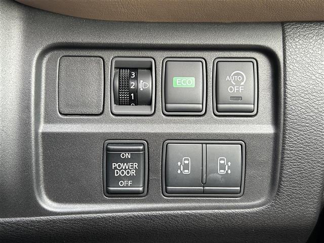 セレナ Ｘ　ワンオーナー・純正ＳＤナビ・フルセグＴＶ・両側パワスラ・ブラウンハーフレザーシート・全周囲カメラ・クルーズコントロール・ビルトインＥＴＣ・ロールサンシェード・前後コーナーセンサー・ＬＥＤヘッドライト（15枚目）