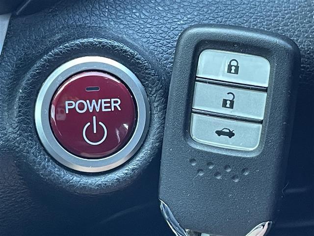 アコードハイブリッド EX 純正ナビ・フルセグTV・バックカメラ・ETC・電動リアサンシェード・前席パワーシート・社外フロアマット・純正17インチAW・レーダークルーズコントロール・前後コーナーセンサー・LEDヘッドライト・取説(15枚目)