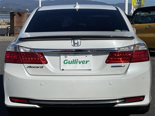 アコードハイブリッド EX 純正ナビ・フルセグTV・バックカメラ・ETC・電動リアサンシェード・前席パワーシート・社外フロアマット・純正17インチAW・レーダークルーズコントロール・前後コーナーセンサー・LEDヘッドライト・取説(33枚目)