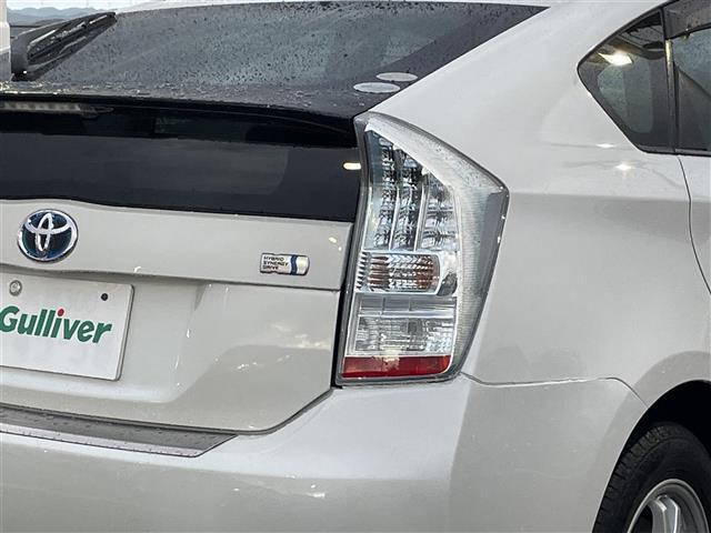 プリウス Ｓ　ＬＥＤエディション　純正ナビ・プッシュスタート・ステアリングスイッチ・ビルトインＥＴＣ・バックカメラ・ヘッドライトウォッシャー・ＬＥＤライト・フォグライト・純正フロアマット・スマートスペアキー・ドアバイザー・パワステ（38枚目）