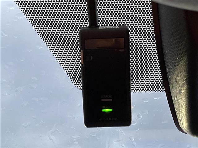 ＲＡＶ４ Ｘ　純正ナビ・フルセグテレビ・レーダークルーズコントロール・プリクラッシュセーフティ・パーキングサポートブレーキ・レーントレーシングアシスト・ロードサインアシスト・電動パーキング・電動格納ミラー・ドラレコ（9枚目）