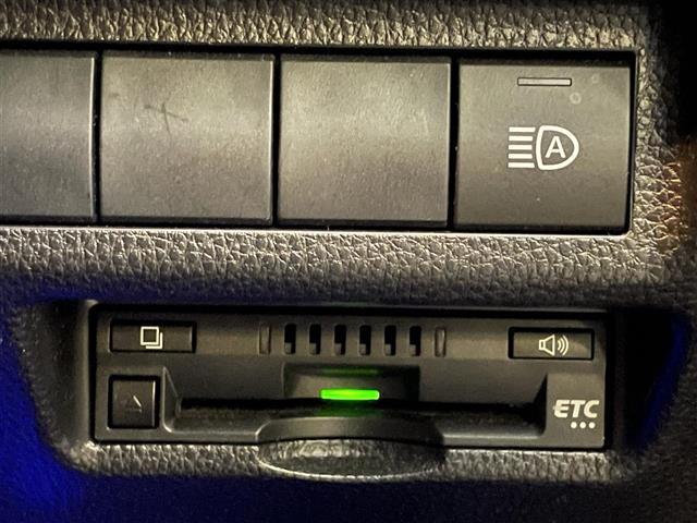 ＲＡＶ４ Ｘ　純正ナビ・フルセグテレビ・レーダークルーズコントロール・プリクラッシュセーフティ・パーキングサポートブレーキ・レーントレーシングアシスト・ロードサインアシスト・電動パーキング・電動格納ミラー・ドラレコ（16枚目）