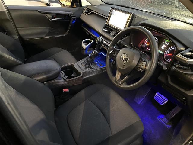ＲＡＶ４ Ｘ　純正ナビ・フルセグテレビ・レーダークルーズコントロール・プリクラッシュセーフティ・パーキングサポートブレーキ・レーントレーシングアシスト・ロードサインアシスト・電動パーキング・電動格納ミラー・ドラレコ（19枚目）