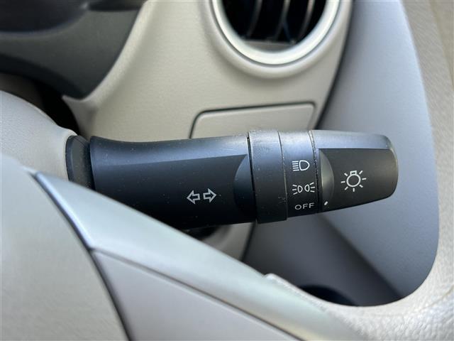 デイズ Ｘ　純正ナビ・ワンセグテレビ・アラウンドビュー・前後コーナーセンサー・横滑り防止装置・衝突被害軽減ブレーキ・ＥＴＣ・アイドリングストップ・プッシュスタート・スマートキー・ハロゲンヘッドライト・禁煙車（14枚目）