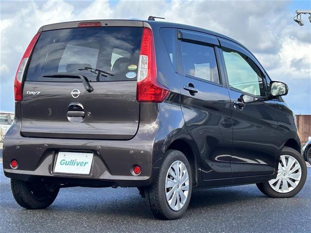 デイズ Ｘ　純正ナビ・ワンセグテレビ・アラウンドビュー・前後コーナーセンサー・横滑り防止装置・衝突被害軽減ブレーキ・ＥＴＣ・アイドリングストップ・プッシュスタート・スマートキー・ハロゲンヘッドライト・禁煙車（37枚目）