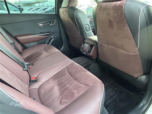 クラウンハイブリッド ＲＳアドバンス　純正ＳＤナビ（フルセグテレビ／ＡＭ／ＦＭラジオ／ＣＤ／ＤＶＤ／ＵＳＢ／Ｂｌｕｅｔｏｏｔｈ）・クルーズコントロール（追従走行あり）・アラウンドビューモニター・ブラインドスポットモニター・フォグランプ（7枚目）