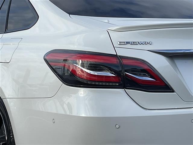 クラウンハイブリッド ＲＳアドバンス　純正ＳＤナビ（フルセグテレビ／ＡＭ／ＦＭラジオ／ＣＤ／ＤＶＤ／ＵＳＢ／Ｂｌｕｅｔｏｏｔｈ）・クルーズコントロール（追従走行あり）・アラウンドビューモニター・ブラインドスポットモニター・フォグランプ（30枚目）