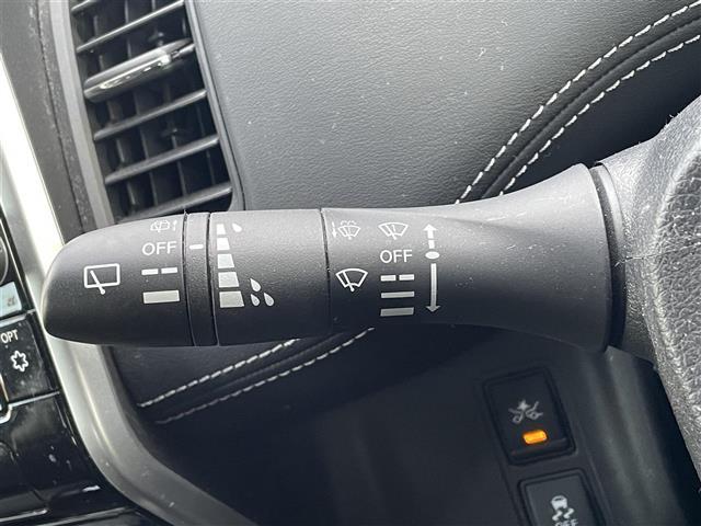 セレナ ハイウェイスター　プロパイロットエディション　純正９インチナビ・フリップダウンモニター・バックカメラ・プロパイロット・エマージェンシーブレーキ・レーンアシスト・コーナーセンサー・プッシュスタート・スマートキー・横滑り防止装置・ＬＥＤヘッドライト（12枚目）