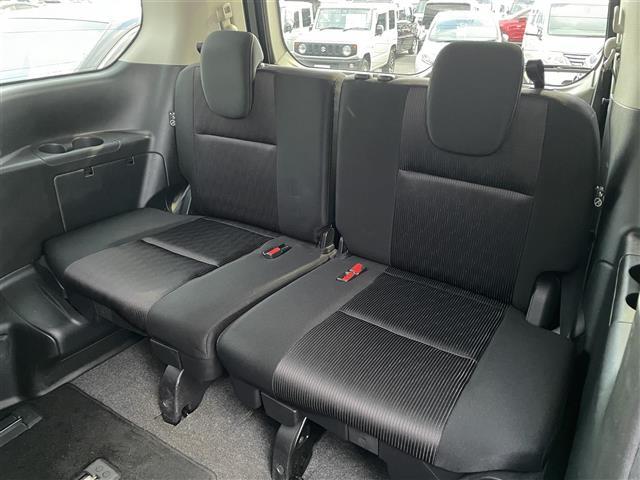 セレナ ハイウェイスター　プロパイロットエディション　純正９インチナビ・フリップダウンモニター・バックカメラ・プロパイロット・エマージェンシーブレーキ・レーンアシスト・コーナーセンサー・プッシュスタート・スマートキー・横滑り防止装置・ＬＥＤヘッドライト（25枚目）