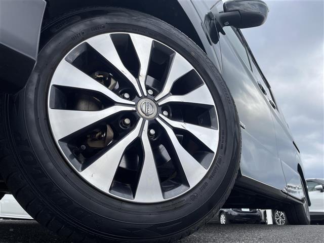 セレナ ハイウェイスター　プロパイロットエディション　純正９インチナビ・フリップダウンモニター・バックカメラ・プロパイロット・エマージェンシーブレーキ・レーンアシスト・コーナーセンサー・プッシュスタート・スマートキー・横滑り防止装置・ＬＥＤヘッドライト（41枚目）