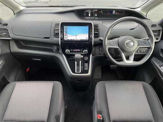 セレナ ハイウェイスター　プロパイロットエディション　純正９インチナビ・フリップダウンモニター・バックカメラ・プロパイロット・エマージェンシーブレーキ・レーンアシスト・コーナーセンサー・プッシュスタート・スマートキー・横滑り防止装置・ＬＥＤヘッドライト（42枚目）