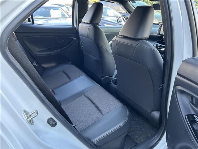 ヤリスクロス ハイブリッドＺ　純正ナビ・フルセグテレビ・バックカメラ・パワーシート・シートヒーター・ステアリングヒーター・パワーバックドア・オートマチックハイビーム・レーントレーシングアシスト・パーキングサポートブレーキ・ＥＴＣ（20枚目）