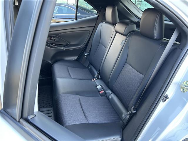 ヤリスクロス ハイブリッドＺ　純正ナビ・フルセグテレビ・バックカメラ・パワーシート・シートヒーター・ステアリングヒーター・パワーバックドア・オートマチックハイビーム・レーントレーシングアシスト・パーキングサポートブレーキ・ＥＴＣ（25枚目）