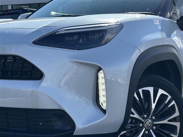 ヤリスクロス ハイブリッドＺ　純正ナビ・フルセグテレビ・バックカメラ・パワーシート・シートヒーター・ステアリングヒーター・パワーバックドア・オートマチックハイビーム・レーントレーシングアシスト・パーキングサポートブレーキ・ＥＴＣ（36枚目）