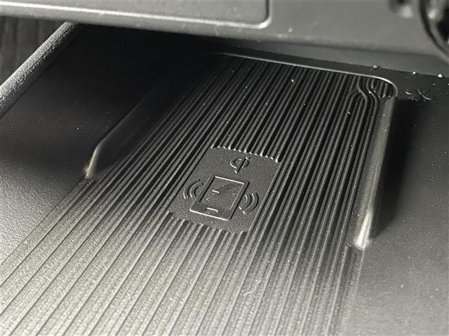 オーラ Ｇ　レザーエディション　純正ナビ・フルセグテレビ・ＢＯＳＥサウンド・全周囲カメラ・プロパイロット・シートヒーター・ステアリングヒーター・衝突軽減・ブラインドスポットモニター・オートハイビーム・コーナーセンサー・ドラレコ（7枚目）