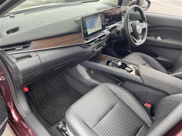 オーラ Ｇ　レザーエディション　純正ナビ・フルセグテレビ・ＢＯＳＥサウンド・全周囲カメラ・プロパイロット・シートヒーター・ステアリングヒーター・衝突軽減・ブラインドスポットモニター・オートハイビーム・コーナーセンサー・ドラレコ（24枚目）