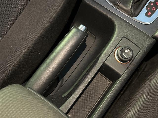 安心の全車保証付き！（※部分保証、国産車は納車後３ヶ月、輸入車は納車後１ヶ月の保証期間となります）。その他長期保証（有償）もご用意しております！※長期保証を付帯できる車両には条件がございます。