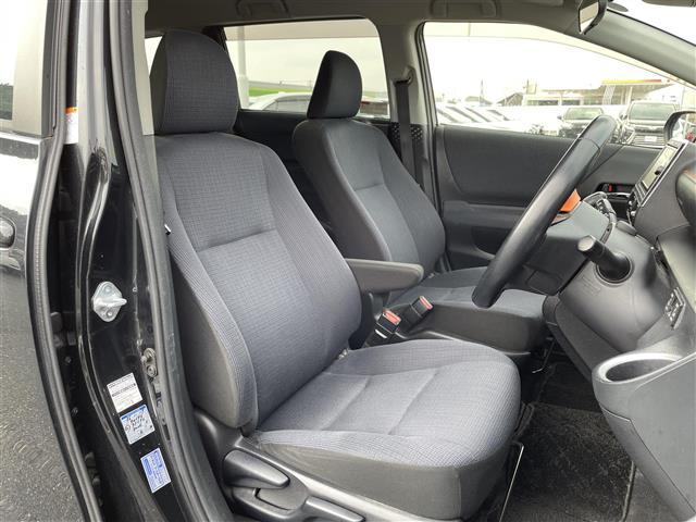 シエンタ Ｇ　純正ナビ・Ｂｌｕｅｔｏｏｔｈ・ＴＶ・ＦＭ・ＡＭ・ＨＤＭＩ外部入力・両側パワースライドドア・オートマチックハイビーム・純正ＬＥＤヘッドライト・レベライザー・ウィンカーミラー・エンジンスターター・ＥＴＣ（18枚目）