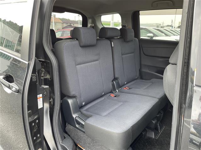 シエンタ Ｇ　純正ナビ・Ｂｌｕｅｔｏｏｔｈ・ＴＶ・ＦＭ・ＡＭ・ＨＤＭＩ外部入力・両側パワースライドドア・オートマチックハイビーム・純正ＬＥＤヘッドライト・レベライザー・ウィンカーミラー・エンジンスターター・ＥＴＣ（20枚目）