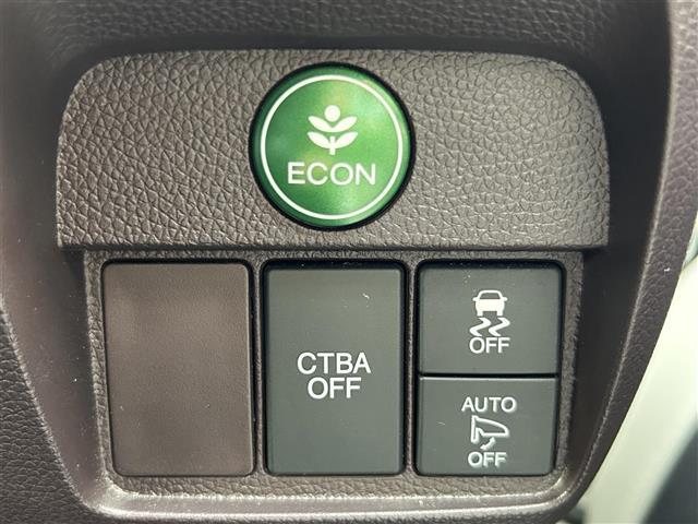 N-ONE プレミアム 純正ナビ・フルセグ・バックカメラ・ビルトインETC・UVカットガラス・純正14インチAW・純正フロアマット・オートライト・フォグランプ・衝突軽減ブレーキ・横滑り防止装置・アイドリングストップ・禁煙車(15枚目)