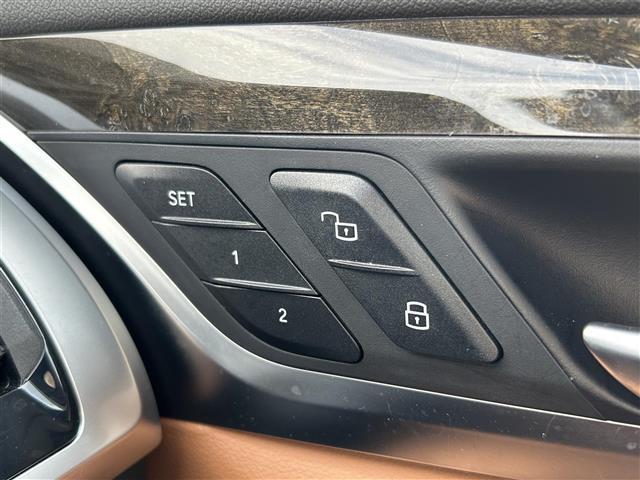 Ｘ３ ｘＤｒｉｖｅ　２０ｄ　Ｍスポーツ　純正ナビ・フルセグ・全周囲カメラ・パワーシート・シートヒーター・電動リアゲート・ブラスポ・ＨＵＤ・ドラレコ・ＥＴＣ・追従クルコン・コーナーセンサー・オートＬＥＤライト・パドルシフト・純正ＡＷ・禁煙車（14枚目）