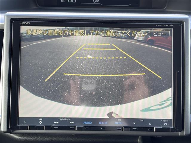 ステップワゴンスパーダ Ｚ　クールスピリット　純正ナビ・フルセグテレビ・バックカメラ・両側パワースライドドア・クルーズコントロール・ウィンカーミラー・パドルシフト・横滑り防止装置・オートライト・ドアバイザー・純正フロアマット・ＥＴＣ・純正ＡＷ（4枚目）