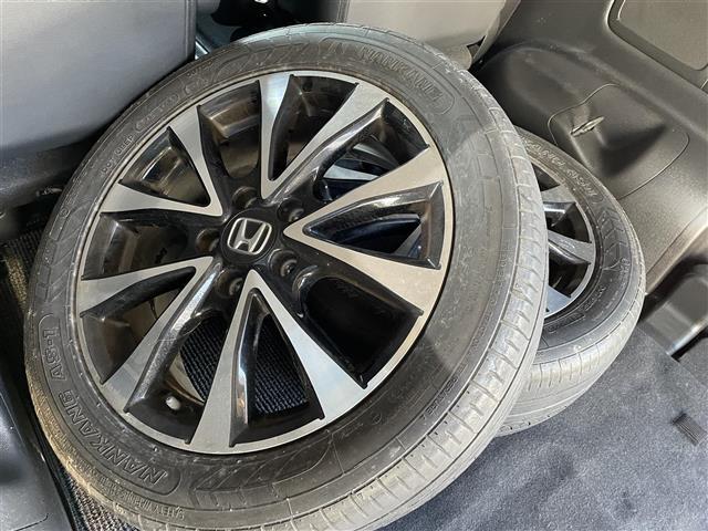 ステップワゴンスパーダ Ｚ　クールスピリット　純正ナビ・フルセグテレビ・バックカメラ・両側パワースライドドア・クルーズコントロール・ウィンカーミラー・パドルシフト・横滑り防止装置・オートライト・ドアバイザー・純正フロアマット・ＥＴＣ・純正ＡＷ（41枚目）