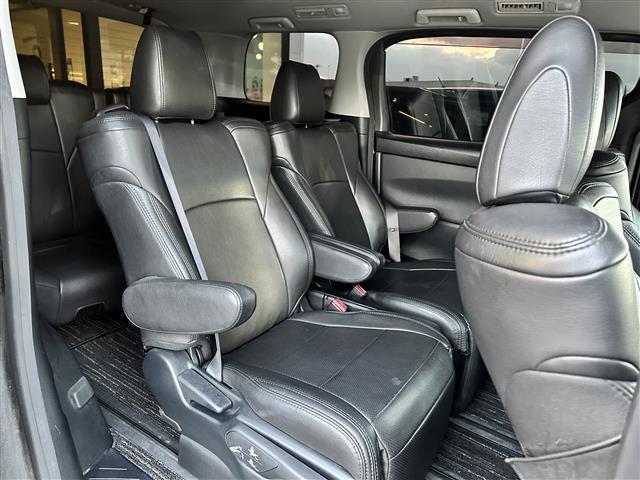 アルファード 2.5S 後席モニター・社外SDナビ・フルセグTV・両側パワスラ・冬用タイヤ・コーナーセンサー・7人乗り・バックカメラ・オットマン・ウィンカーミラー・電格ミラー・LEDヘッドライト・ETC・衝突軽減ブレーキ(20枚目)