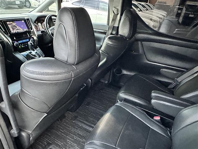 アルファード 2.5S 後席モニター・社外SDナビ・フルセグTV・両側パワスラ・冬用タイヤ・コーナーセンサー・7人乗り・バックカメラ・オットマン・ウィンカーミラー・電格ミラー・LEDヘッドライト・ETC・衝突軽減ブレーキ(24枚目)