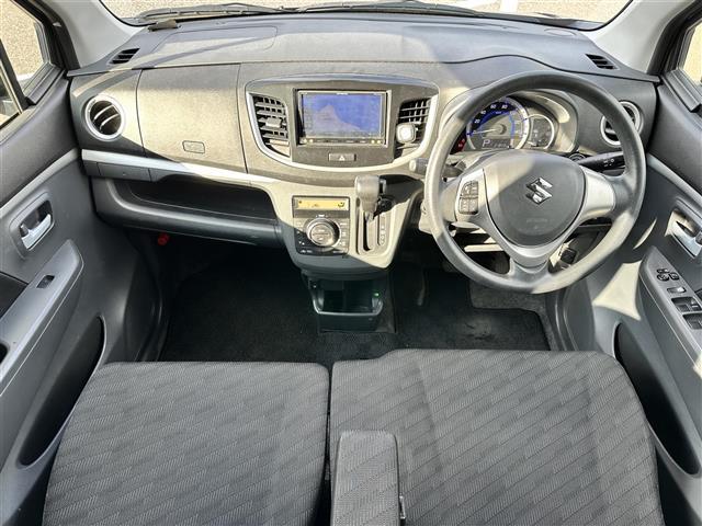 ワゴンR FXリミテッド 社外SDナビ・フルセグTV・衝突被害軽減ブレーキ・スマートキー・ウィンカーミラー・前席シートヒーター・電動格納ミラー・アイドリングストップ・プッシュスタート・保証書・取扱説明書・スペアキー(2枚目)