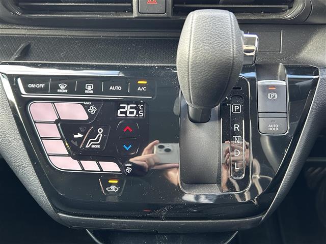 デイズ ハイウェイスター　Ｘ　プロパイロットエディション　純正ナビ・アラウンドビュー・フルセグ・アイドリングストップ・プロパイロット・追従クルコン・レーンキープ・横滑り防止・衝突軽減・純正フロアマット・純正１４ＡＷ・前後コーナーセンサー・ＬＥＤライト・禁煙車（7枚目）