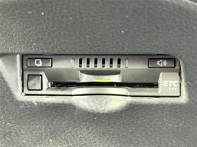 C-HR G モード ネロ セーフティプラスII ワンオーナー・モデリスタフルエアロ・ディスプレイオーディオ・アラウンドビューモニター・レーダークルーズコントロール・ブラインドスポットモニター・フォグランプ・衝突軽減ブレーキ・コーナーセンサー・ETC(10枚目)