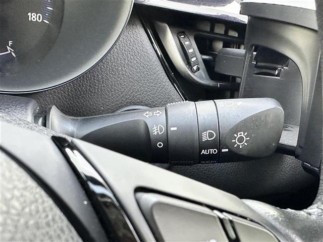 C-HR G モード ネロ セーフティプラスII ワンオーナー・モデリスタフルエアロ・ディスプレイオーディオ・アラウンドビューモニター・レーダークルーズコントロール・ブラインドスポットモニター・フォグランプ・衝突軽減ブレーキ・コーナーセンサー・ETC(16枚目)