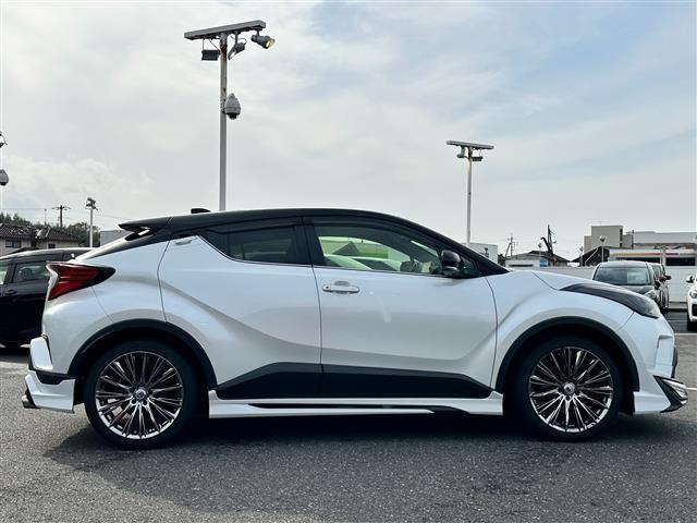 C-HR G モード ネロ セーフティプラスII ワンオーナー・モデリスタフルエアロ・ディスプレイオーディオ・アラウンドビューモニター・レーダークルーズコントロール・ブラインドスポットモニター・フォグランプ・衝突軽減ブレーキ・コーナーセンサー・ETC(37枚目)