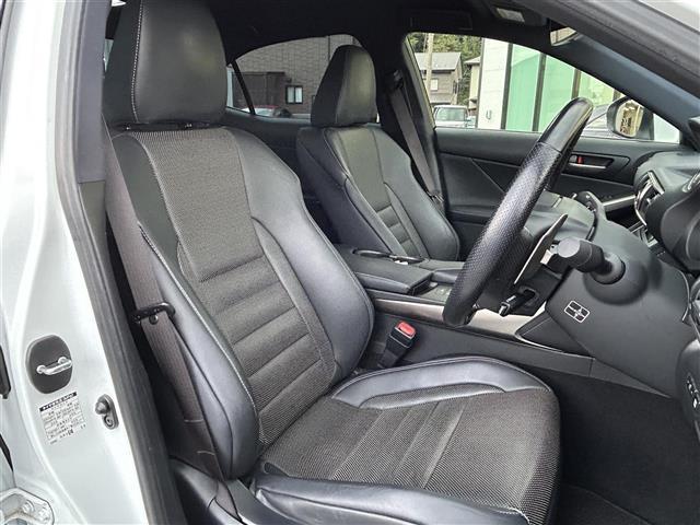 ＩＳ ＩＳ２００ｔ　バージョンＬ　純正ＳＤナビ【Ｂｌｕｅｔｏｏｔｈ／ＣＤ／ＤＶＤ】・クルーズコントロール【追従走行あり】・バックカメラ・オートライト・シートヒーター【Ｄ席／Ｎ席】・衝突被害軽減システム・パワーシート【Ｄ席／Ｎ席】（20枚目）