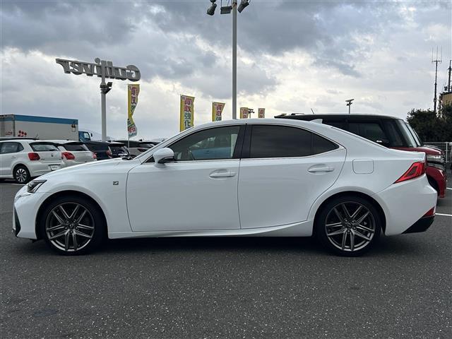 ＩＳ ＩＳ２００ｔ　バージョンＬ　純正ＳＤナビ【Ｂｌｕｅｔｏｏｔｈ／ＣＤ／ＤＶＤ】・クルーズコントロール【追従走行あり】・バックカメラ・オートライト・シートヒーター【Ｄ席／Ｎ席】・衝突被害軽減システム・パワーシート【Ｄ席／Ｎ席】（35枚目）